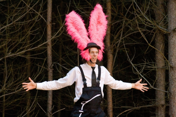Review: Red Rose Chain, A Midsummer Night’s Dream – Theatre in The Forest!
